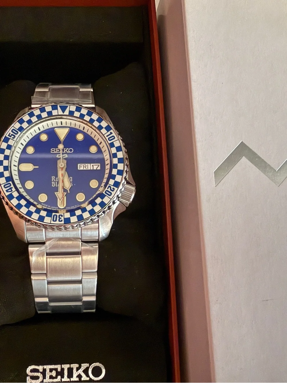 New 2026 Seiko Rowing Blazers Wind Vintage Blue/White Dial Limited Edition Watch